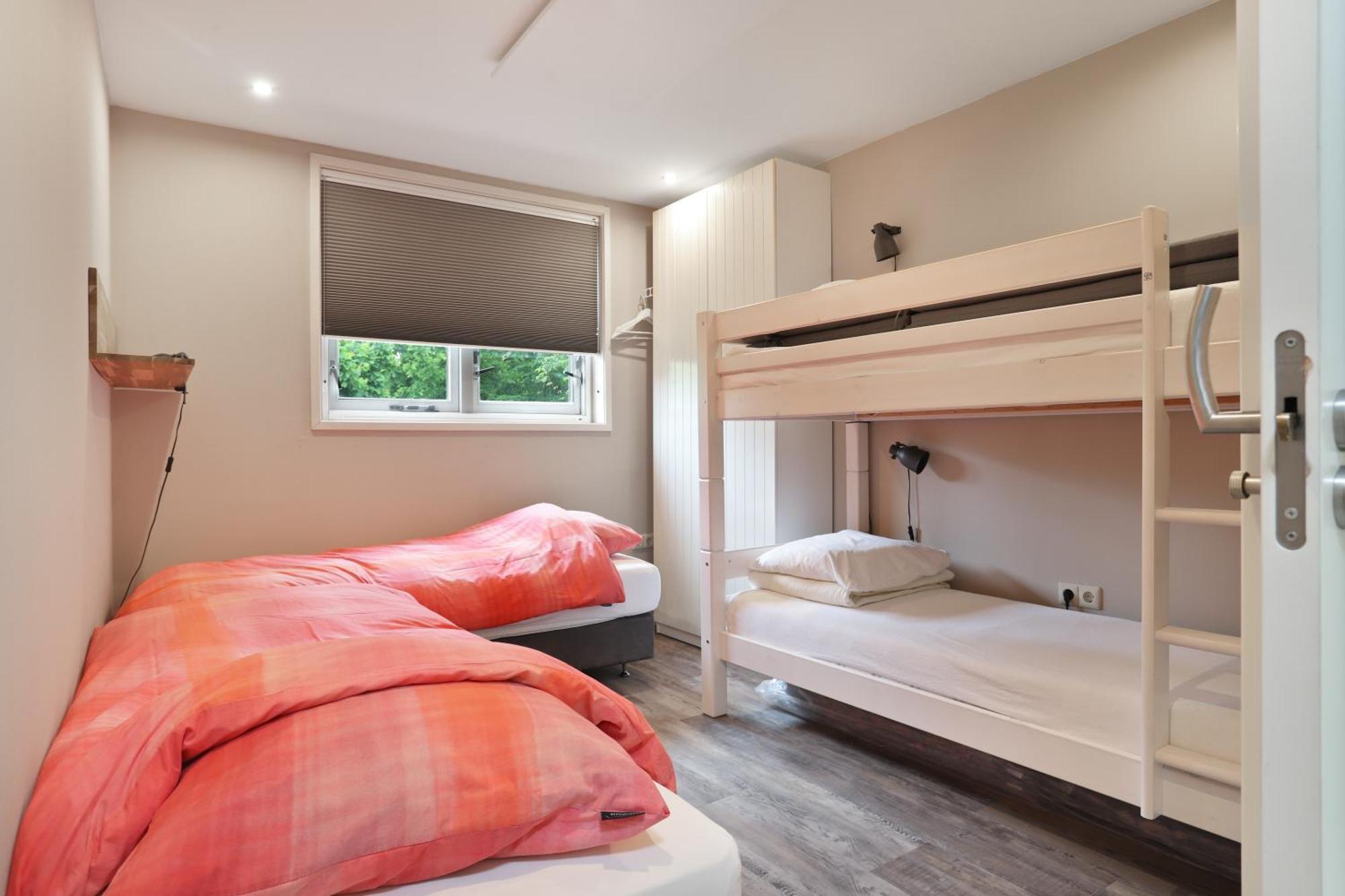 B&B - Sauna D'Olle Pastorie Vierhuizen Buitenkant foto