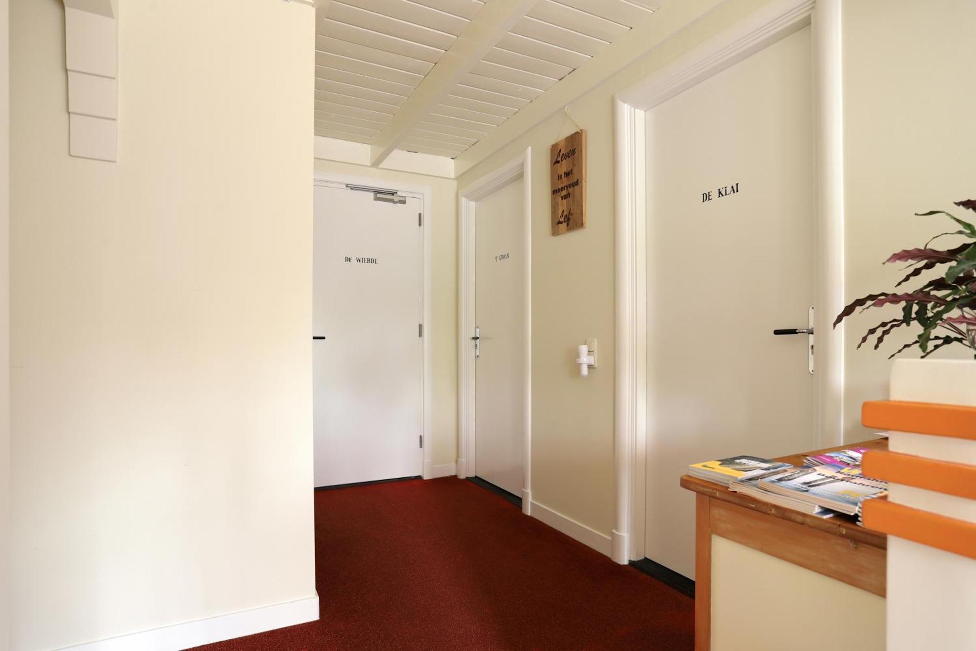 B&B - Sauna D'Olle Pastorie Vierhuizen Buitenkant foto