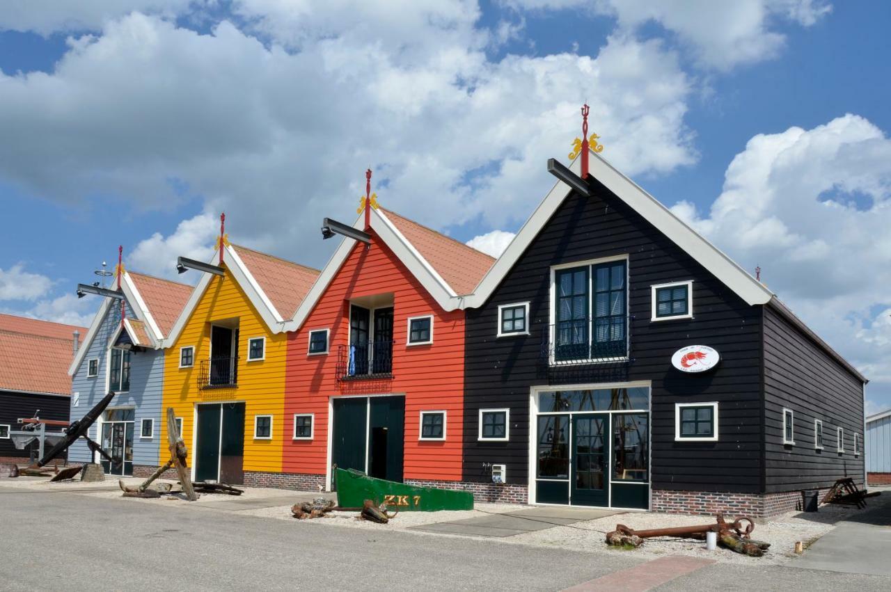 B&B - Sauna D'Olle Pastorie Vierhuizen Buitenkant foto
